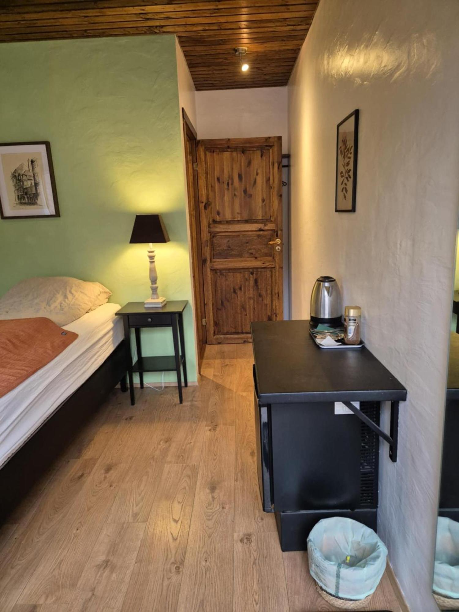 Beautiful Guestroom To Rent With A Mountain View Логарватн Экстерьер фото